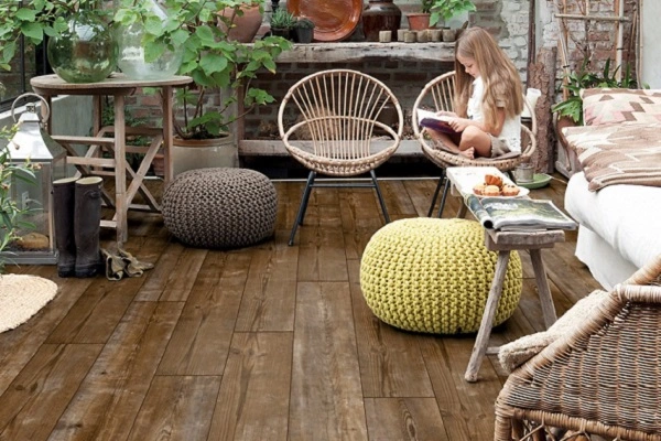 Brązowe panele winylowe 1