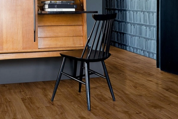 Ciemne panele winylowe 3