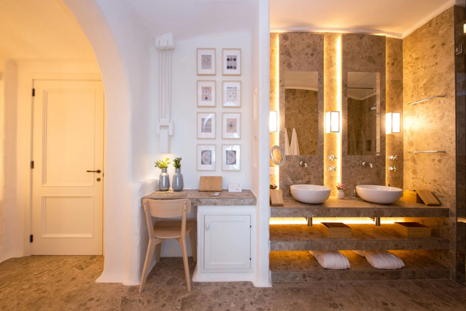 Luksusowa, nowoczesna łazienka z częścią użytkową od Marazzi