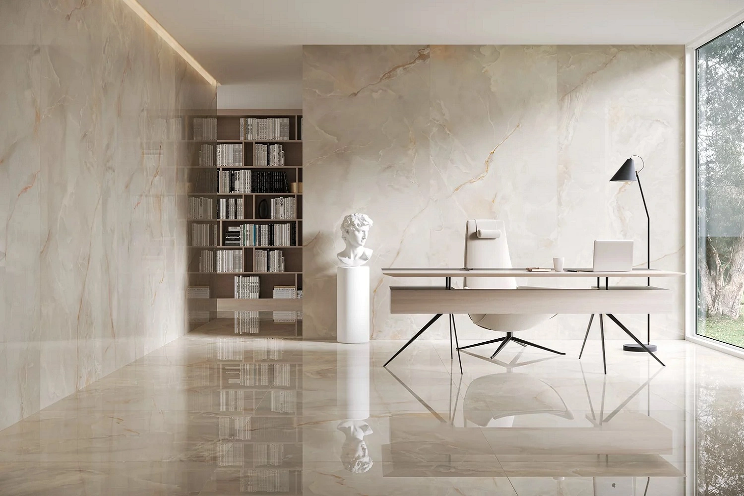 Nowoczesne biuro w domu w kolorze beżowym z biblioteczką