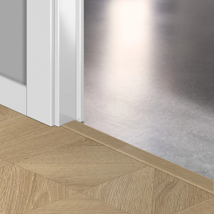 Podłoga laminowana Quick-Step Impressive Patterns IPA4142 dąb królewski naturalny